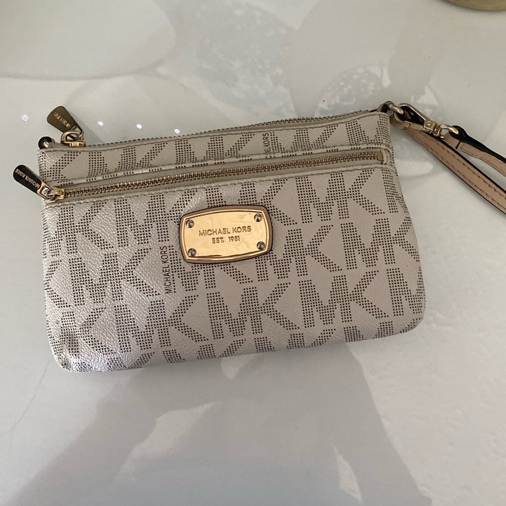 Micheal Korda wristlet wallet